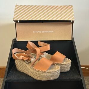 Soludos Beige platform sandals